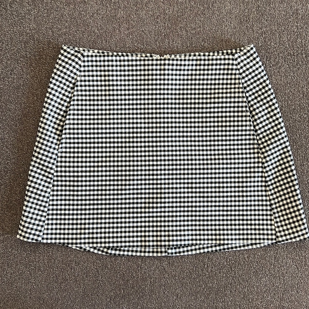 Urban Outfitters Women’s checkered mini skirt.